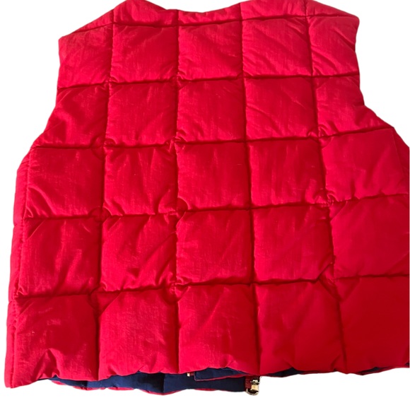 America Girl girls size medium puffer vest red and blue inside. Excellent cond - Picture 3 of 4